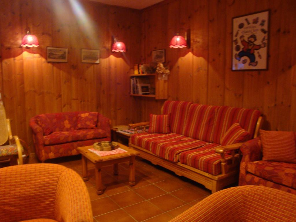 Hotel Alpe Fleurie Champoluc Exterior foto
