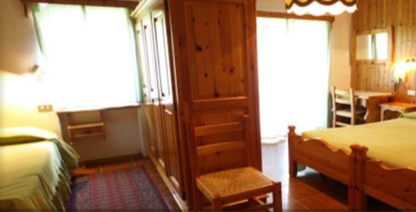 Hotel Alpe Fleurie Champoluc Habitación foto